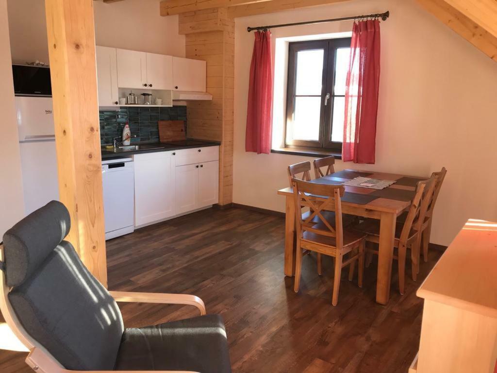Apartmany Verunka クヴィルダ エクステリア 写真