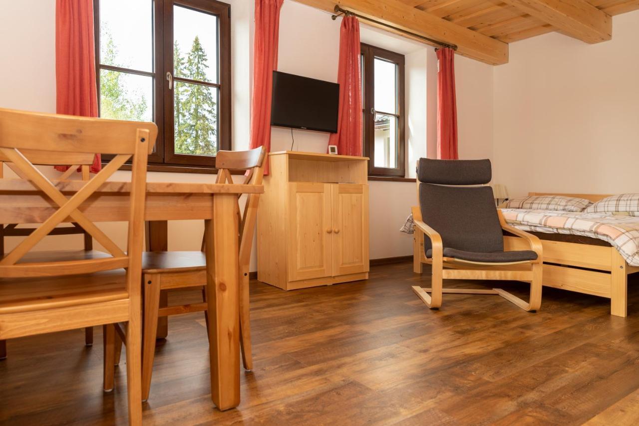 Apartmany Verunka クヴィルダ エクステリア 写真
